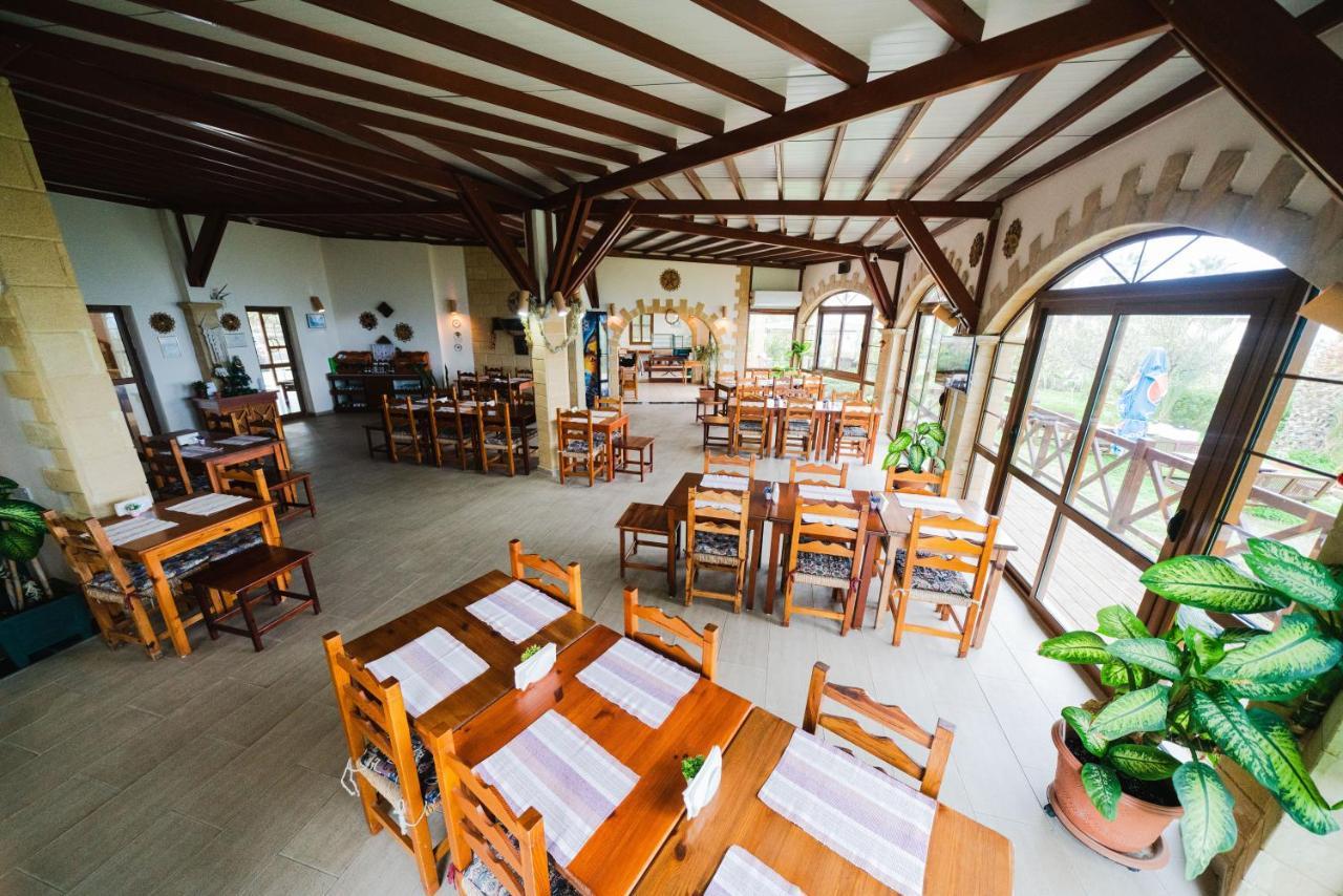 Topset Hotel Agios Georgios  المظهر الخارجي الصورة