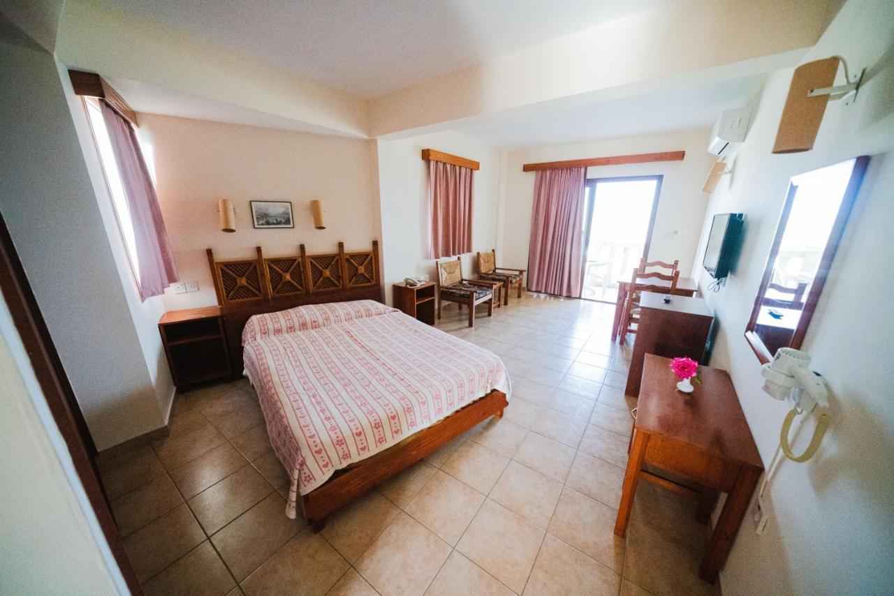 Topset Hotel Agios Georgios  المظهر الخارجي الصورة