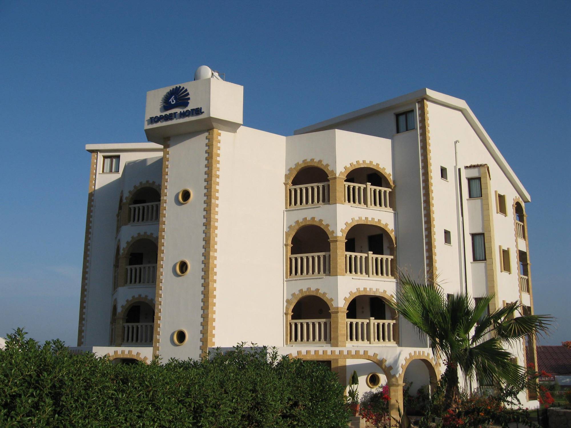 Topset Hotel Agios Georgios  المظهر الخارجي الصورة